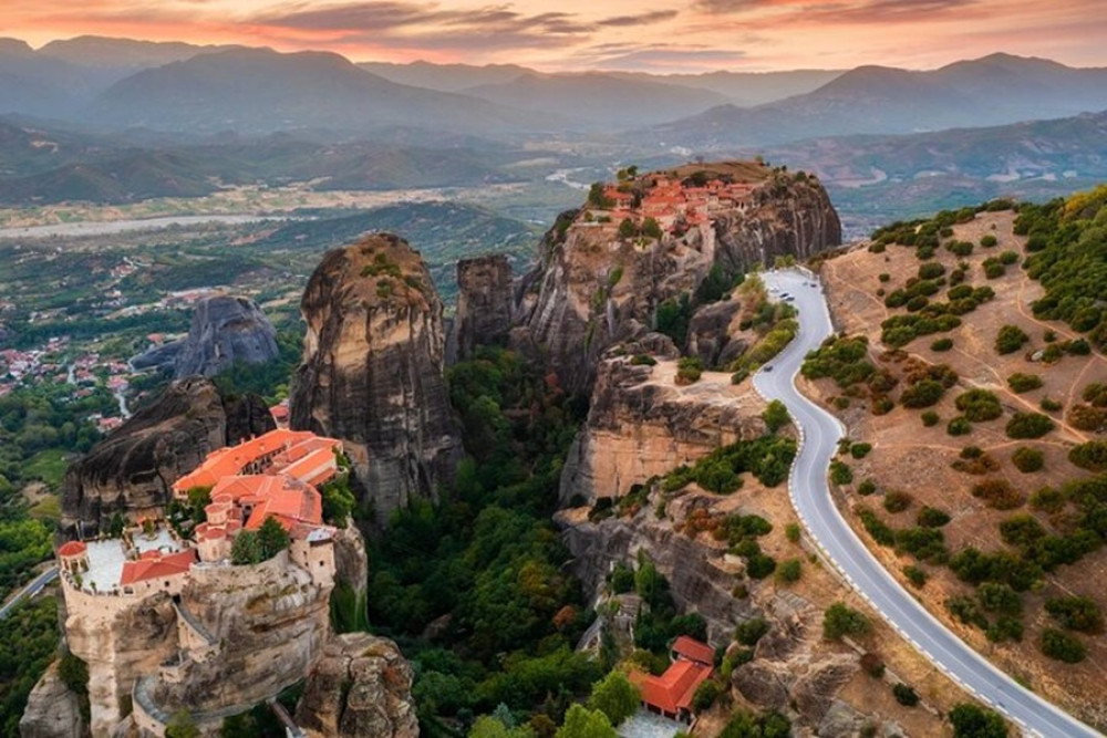 From Athens: Meteora Full-Day Private Tour by sedan