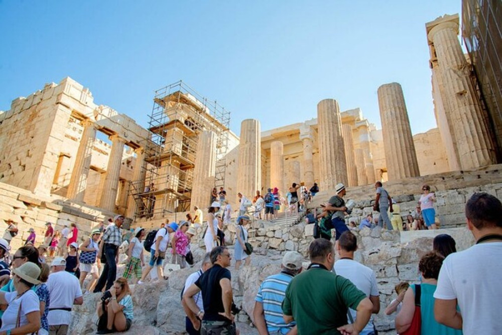 Embark/Disembark Tour In Athens With Transfers from airport by minibus