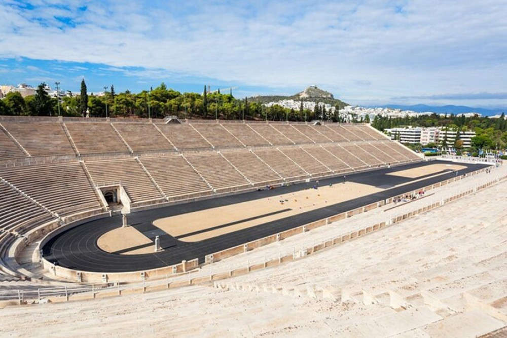 Embark/Disembark Tour In Athens With Transfers from airport by minivan