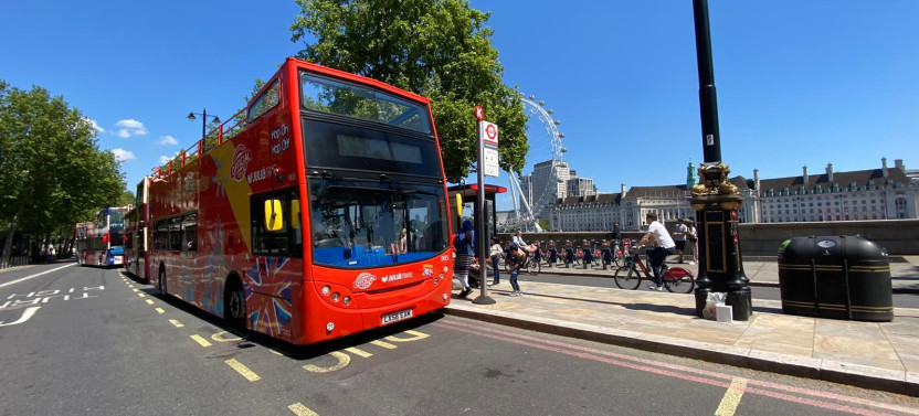 Hop-On Hop-Off London + Thames River Cruise 72-hour Bus + River Cruise