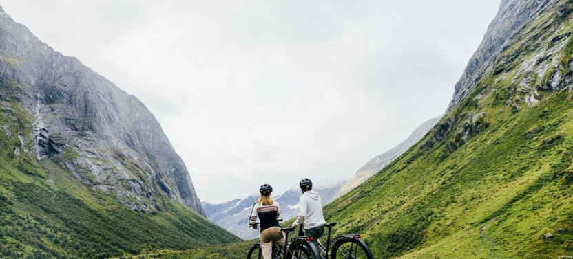 E-biking Norangsdalen - Starts from Øye