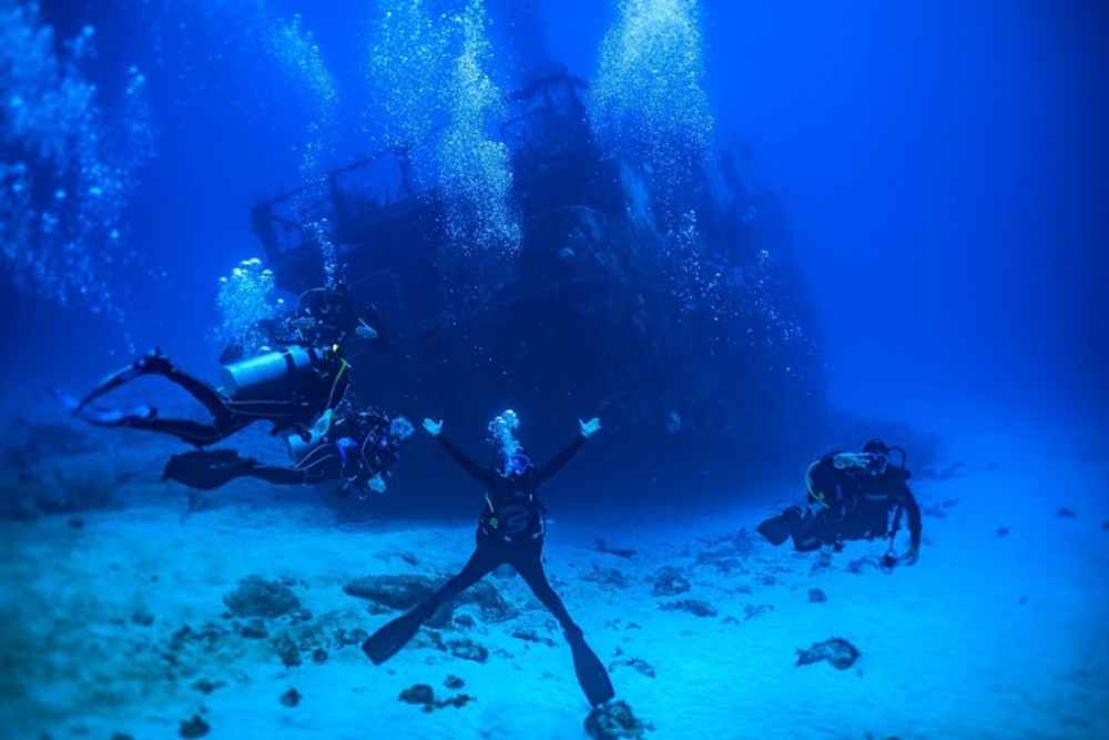 The Dive Machine