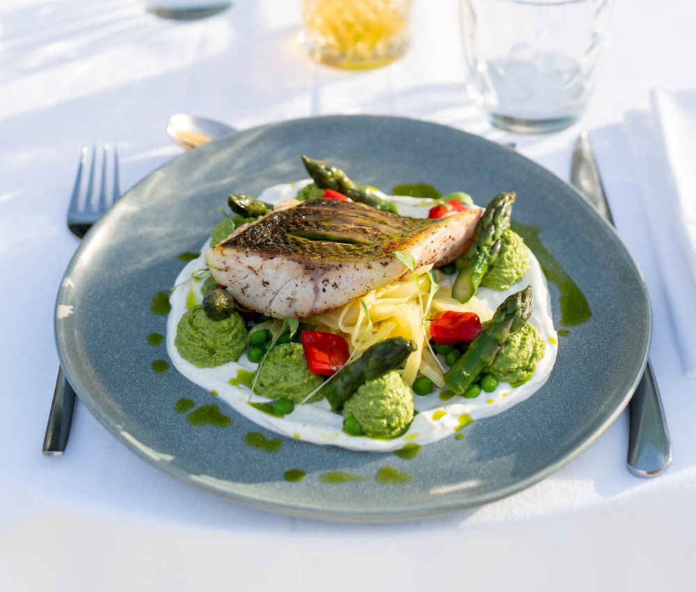 Gourmet Cruise Aboard the Blue Diamond