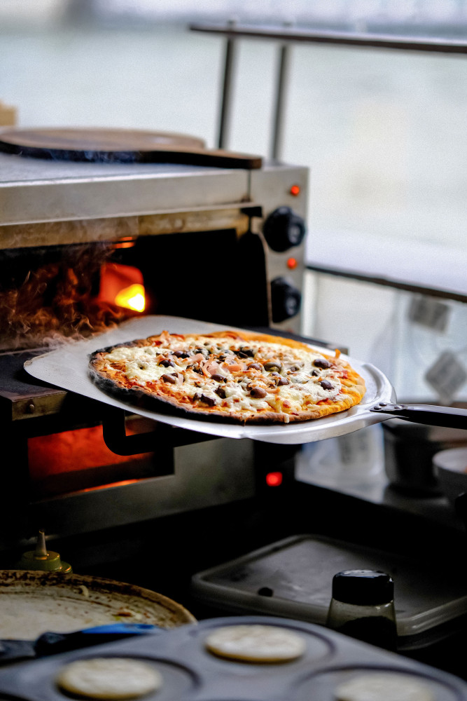 Sunday Brunch Buffet On Board the Diamant Bleu