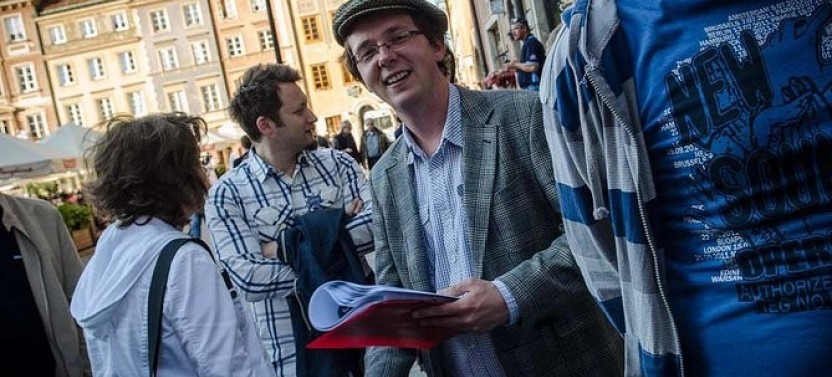 Must-do sites in Warsaw: retro car private tour with hotel pickup