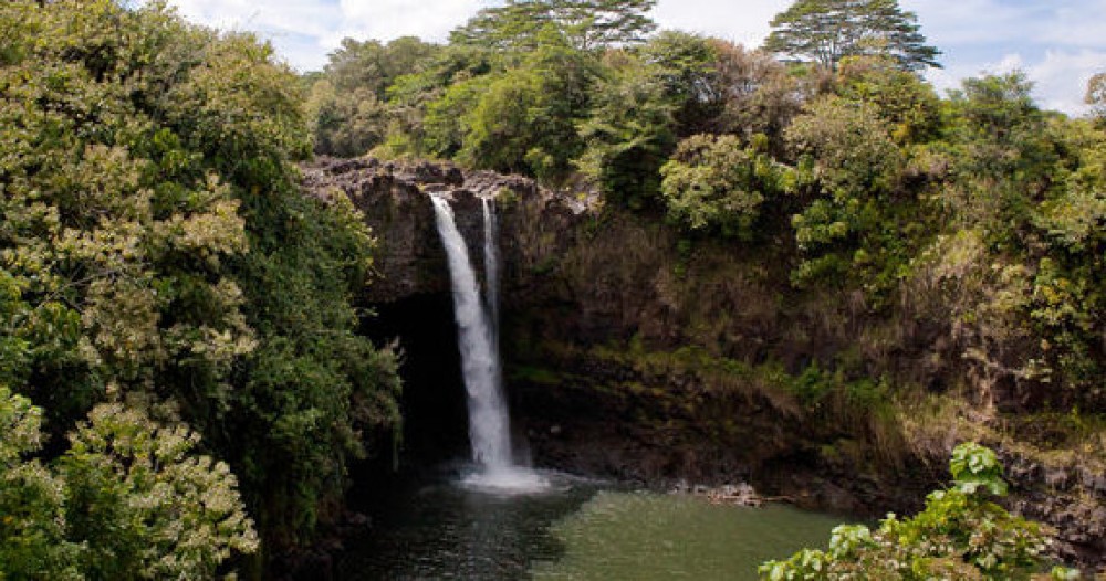 Cruise Excursion - Volcanoes National Park & Rainbow Falls