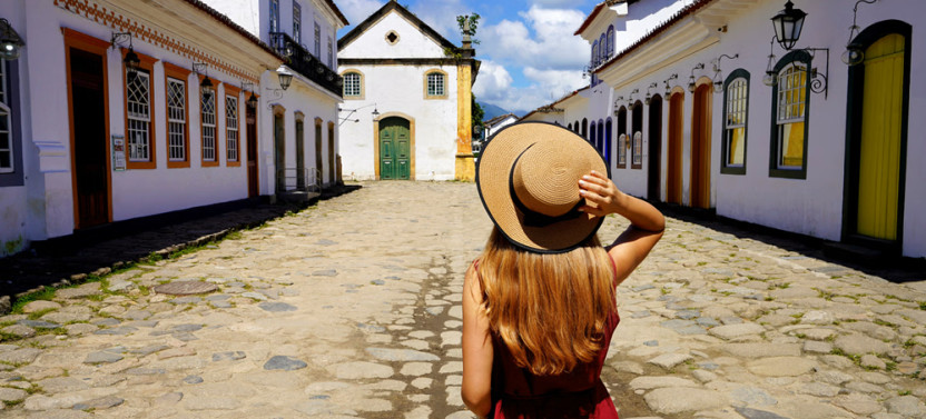 Ilha Grande Boat Tour with Lunch & Ttransfers from Rio
