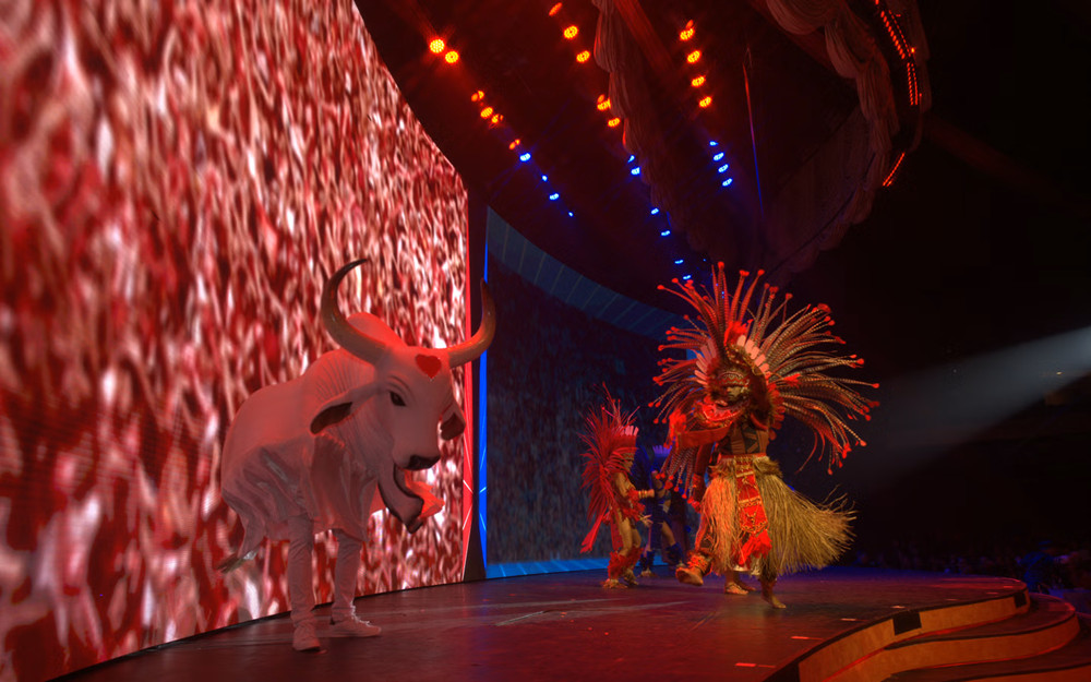 Gourmet Dinner & Cultural Show at the Roxy with Transfer from Rio