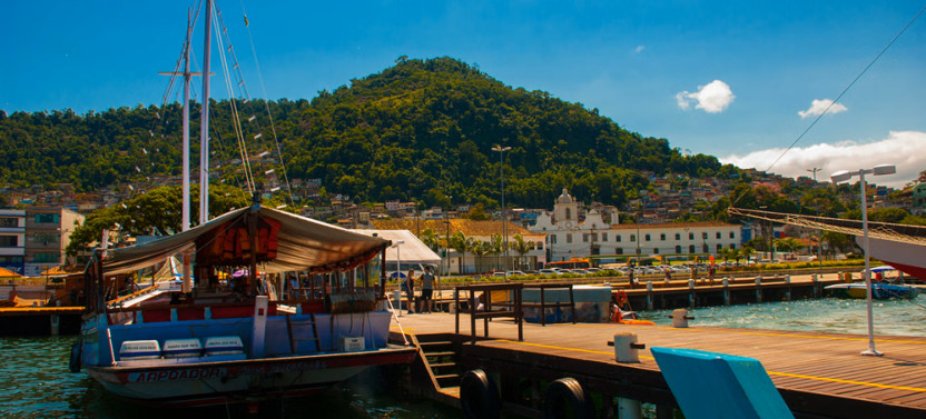 Angra dos Reis by Beaches and Natural Aquariums