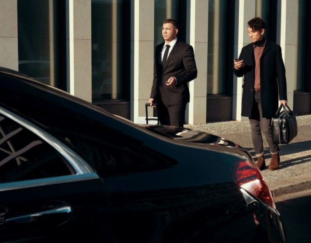Private Los Angeles 4H Chauffeur Driven Experience with Custom Itinerary