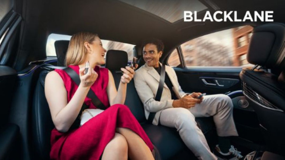 Private Honolulu 4 Hour Chauffeur Driven Experience with Custom Itinerary