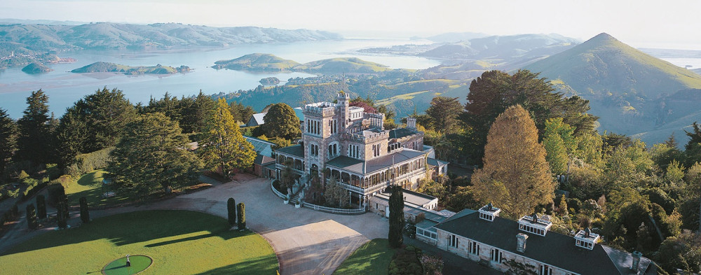 Small Group Tour: Dunedin Sightseeing with Larnach Castle