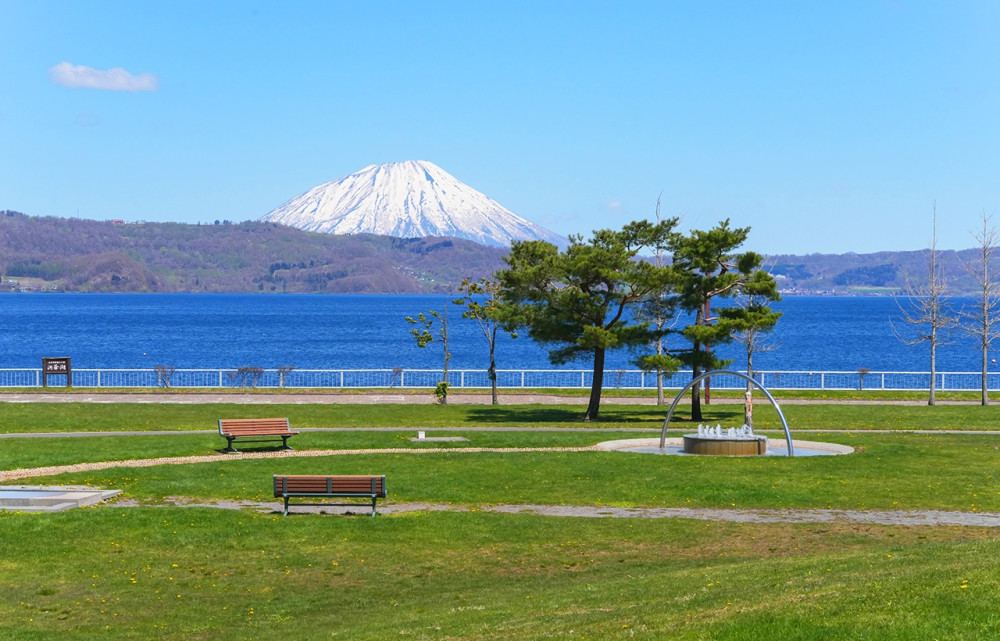 Hokkaido Noboribetsu, Lake Toya & Otaru Panorama One-Day Tour