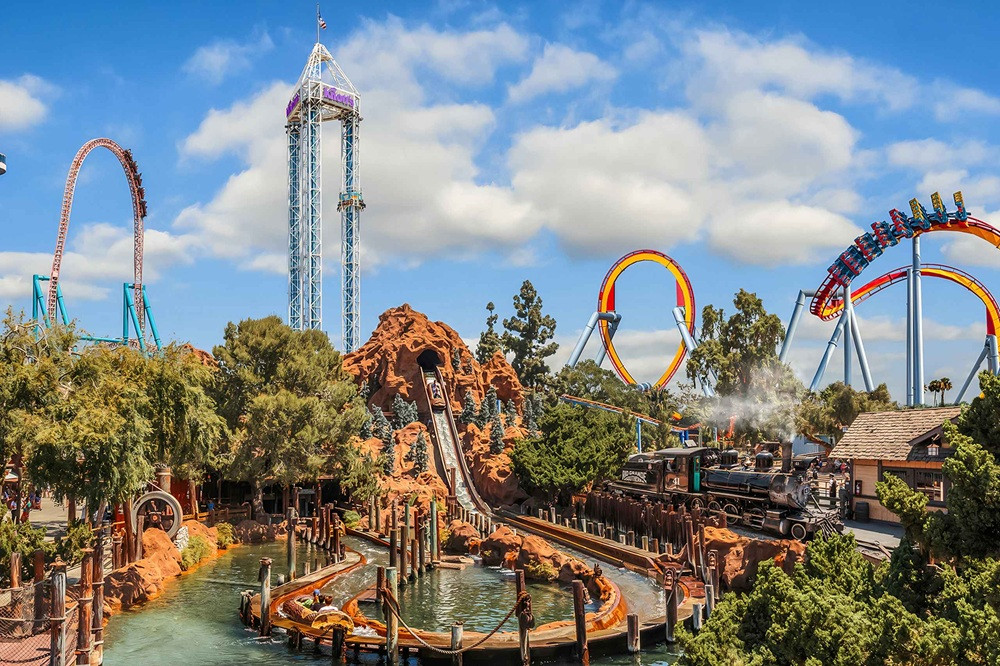 Go City | Los Angeles All-Inclusive: 35+ Attractions with Warner Bros ...