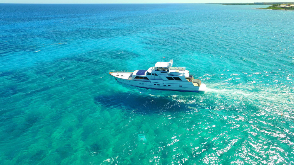 Private Riviera Maya Yacht 4 hour Tour