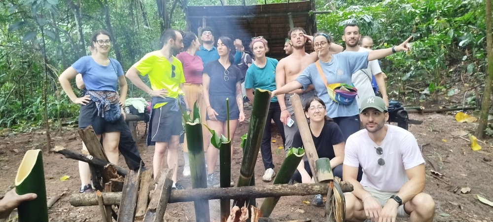 1 Day Trekking and Boat Trip Group Tour