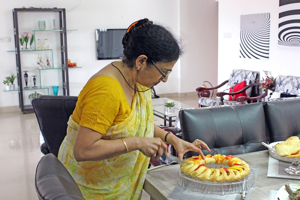 Private Authentic Kerala Cuisine With A Charming Local Freeda in Her Home