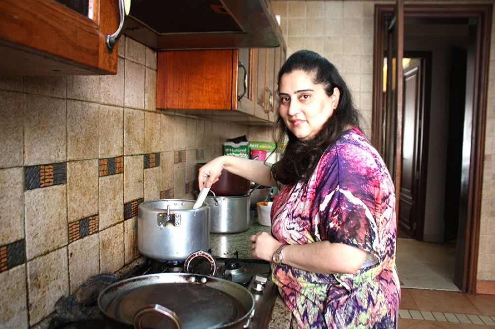 Kailash Colony Market Tour & Amritsari Cooking Class in Delhi