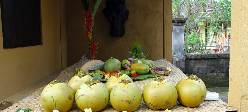 Traditional Balinese Cooking In A Multi-Generational Compound