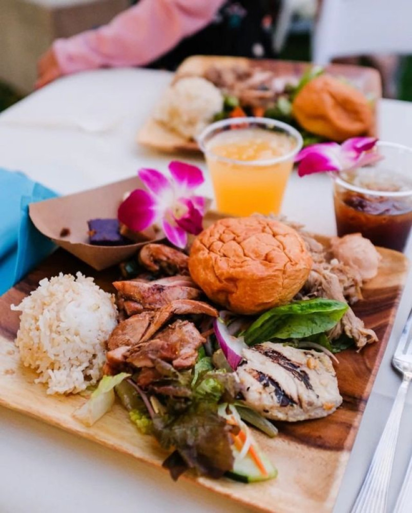 Ka Moana Luau: Classic Seating