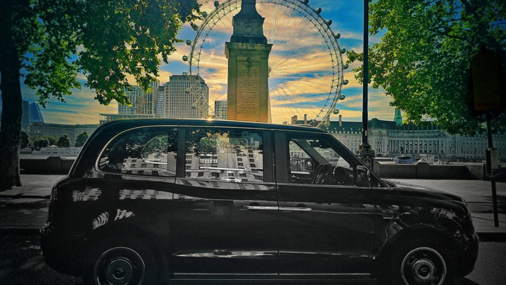 Billy's Whole Day Black Cab Tour of London