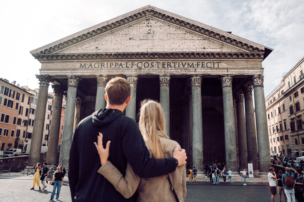 Rome Small Group Walking Tour with Pantheon Guided Visit