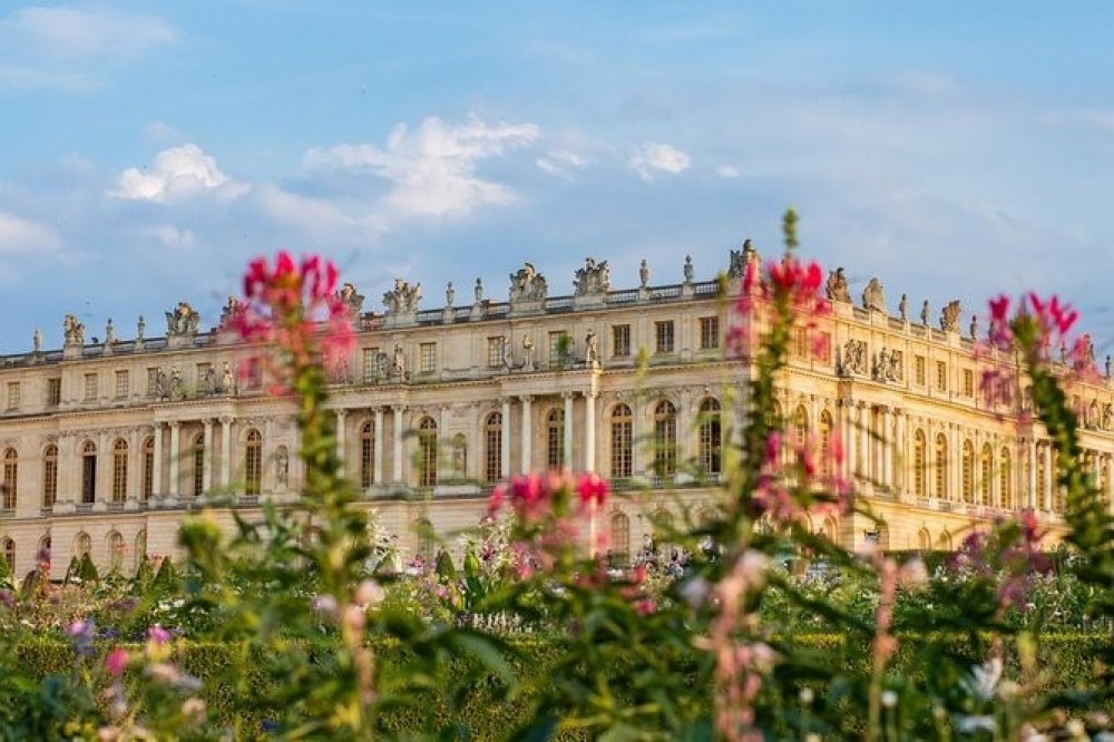 Private Day Tour to Versailles & Giverny