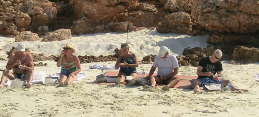 Island Hopping in Bandar Al Kairan Excursion