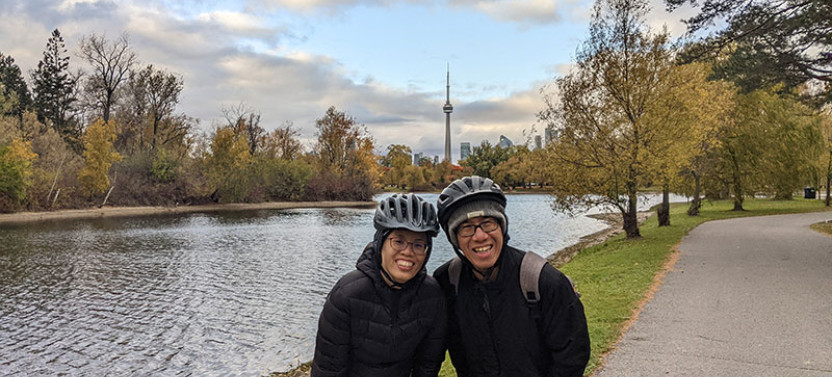 Island AM Bicycle Tour With Ferry Ride