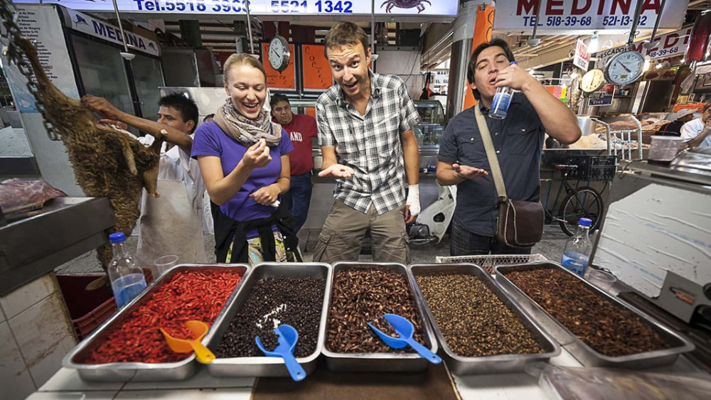 Historic Center Mexico City Food Tour with 13 Tastings