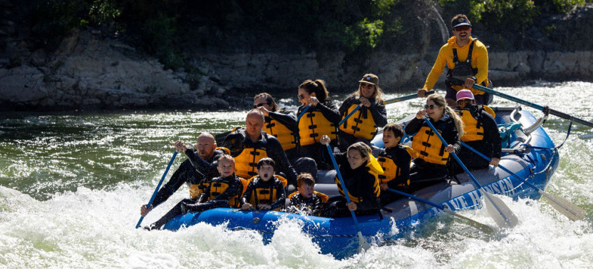 8 Mile Whitewater Rafting Trip (Standard Raft)