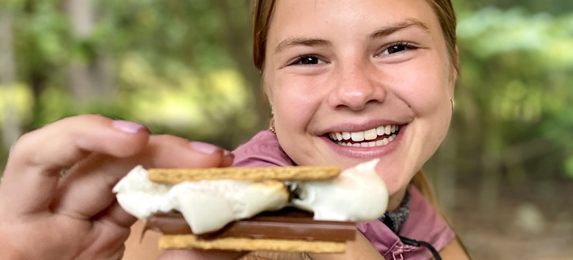 Musher's Camp And S'more Roasting