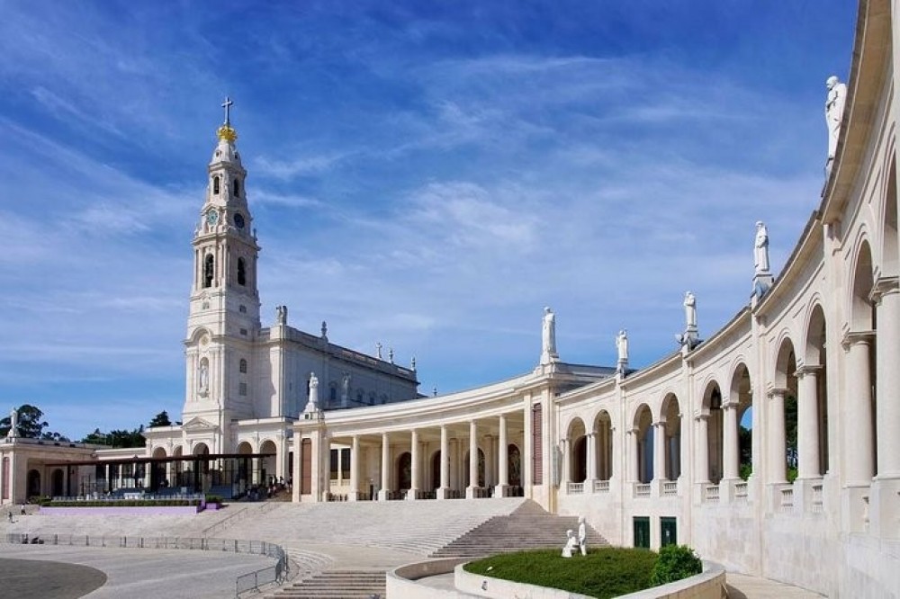 Fátima & The West Coast Of Portugal - Private Van Tour