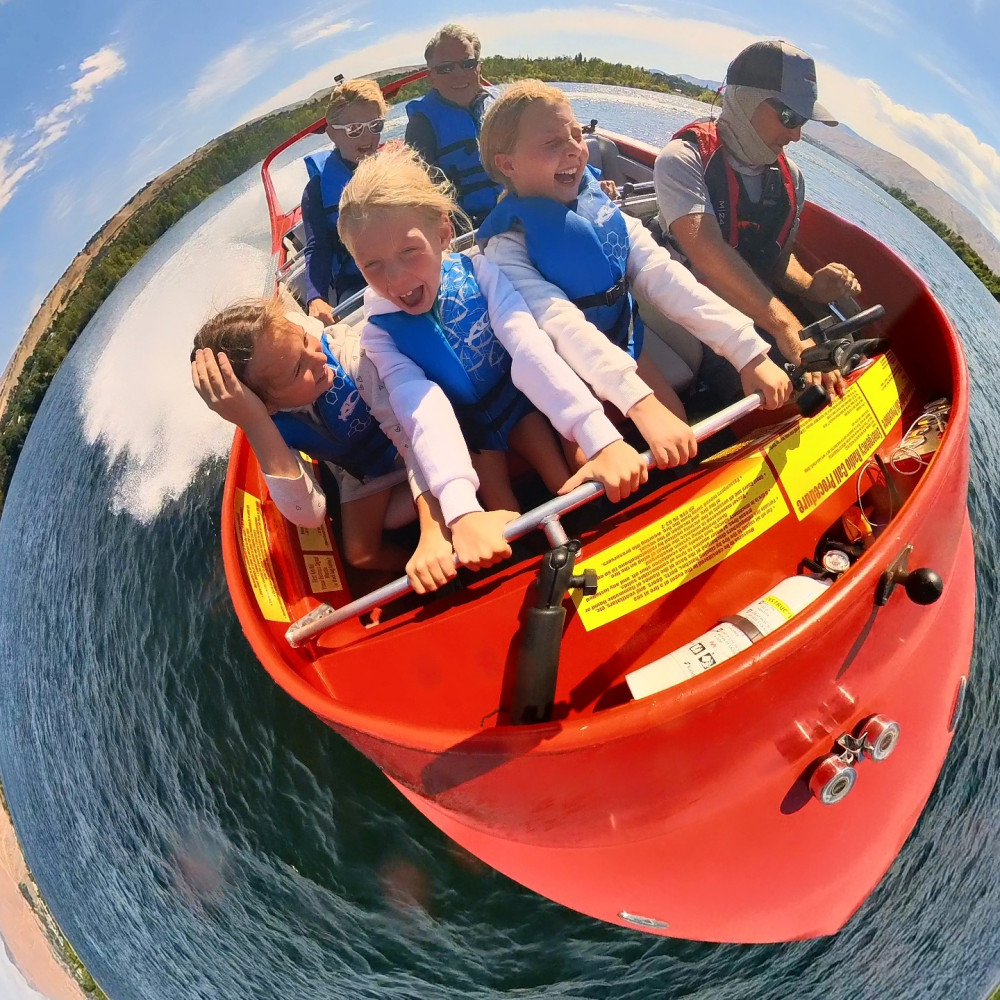 15 Mile Group Adventure Boat Ride