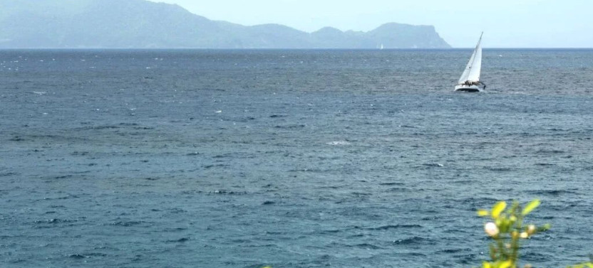 Sailing Excursion to Les Saintes with Snorkeling & Lunch from Basse-Terre