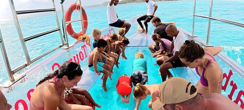 Customizable Group Private Clearboat Tour from St. Willybrordus