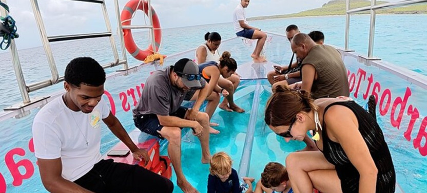 Private Clearboat Tour with Snorkeling from St. Willybrordus