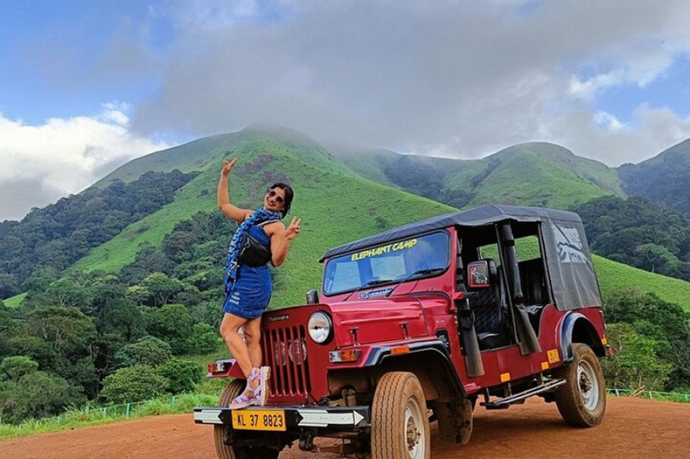 5-Night Private Kerala Tour with Munnar, Thekkady & Backwaters