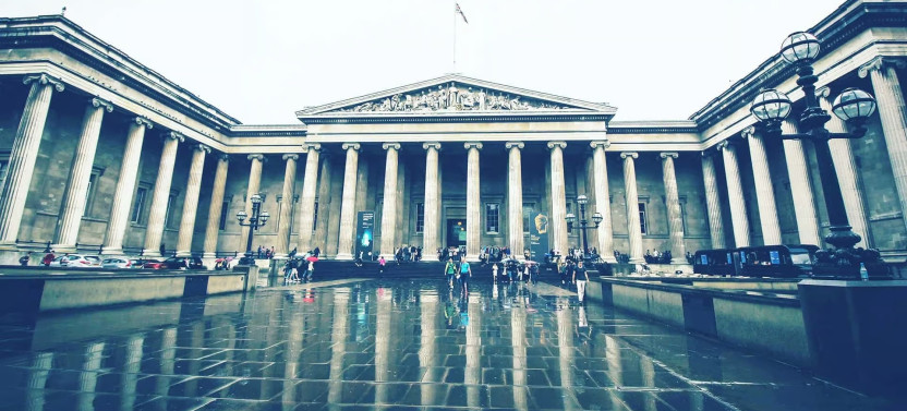 Private British Museum Highlights Tour with Great Court Views