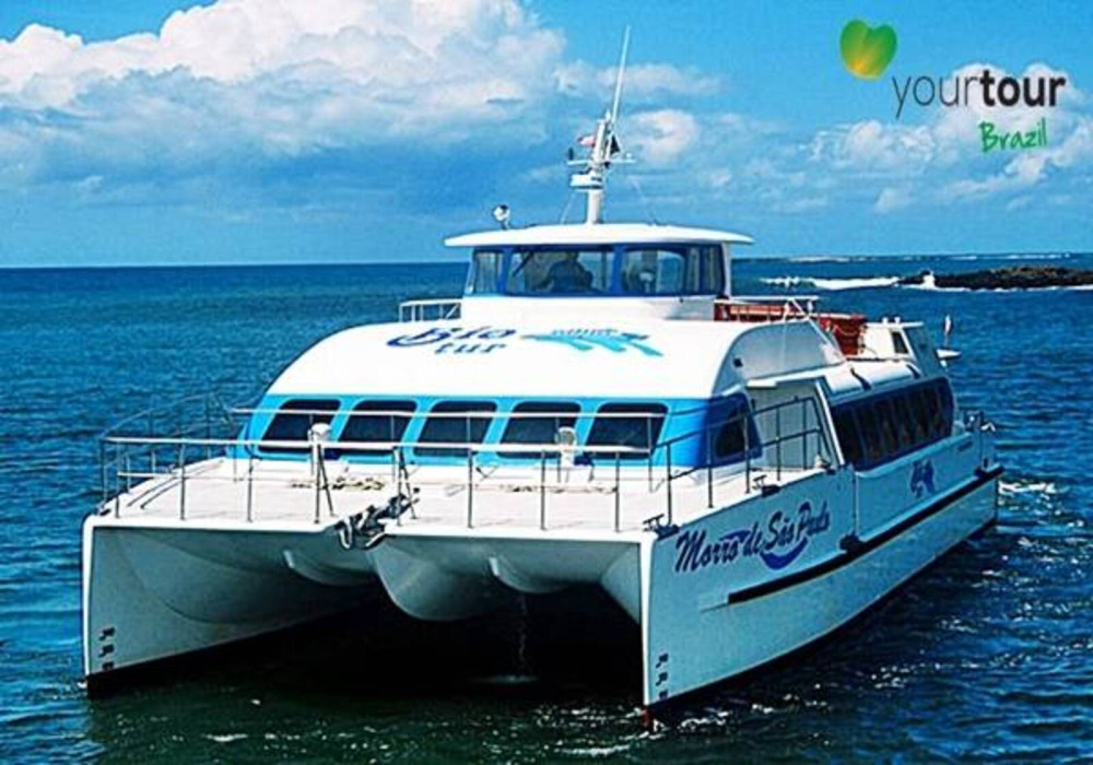 High-Speed Catamaran Ticket from Salvador to Morro de São Paulo