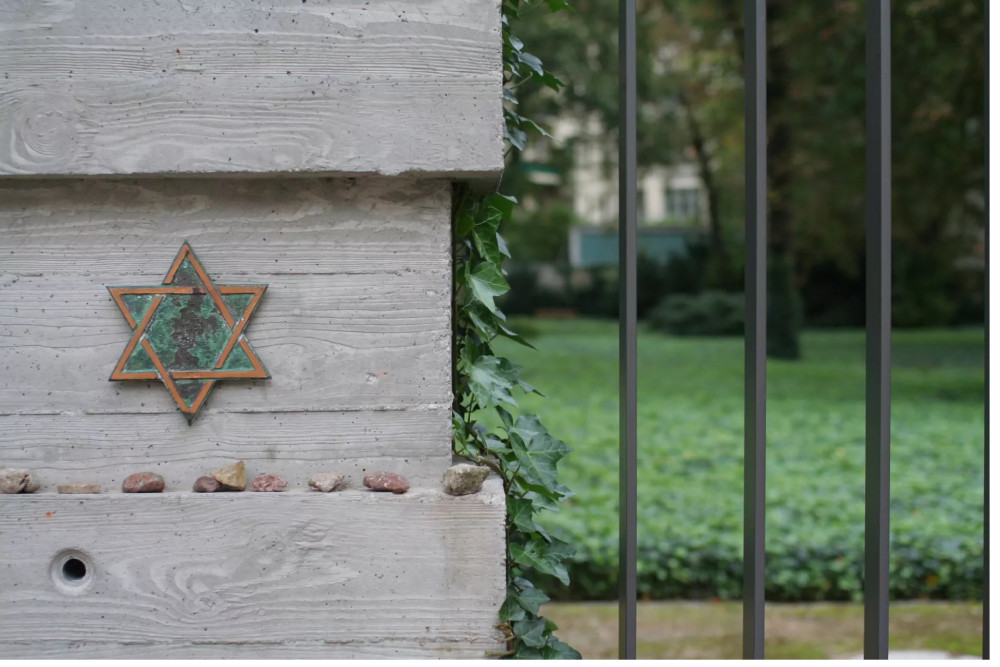 Private Jewish History Walking Tour of Berlin