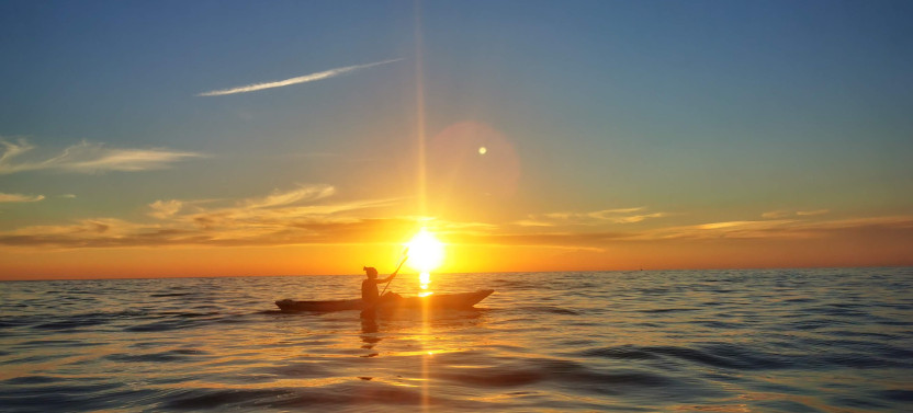 Sunset Sea Kayaking Tour with Historical Coastline & Dolphin Views in Poreč