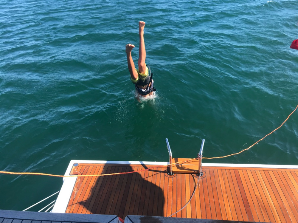 Cascais Luxury Private Boat Tour (6h - 8h)