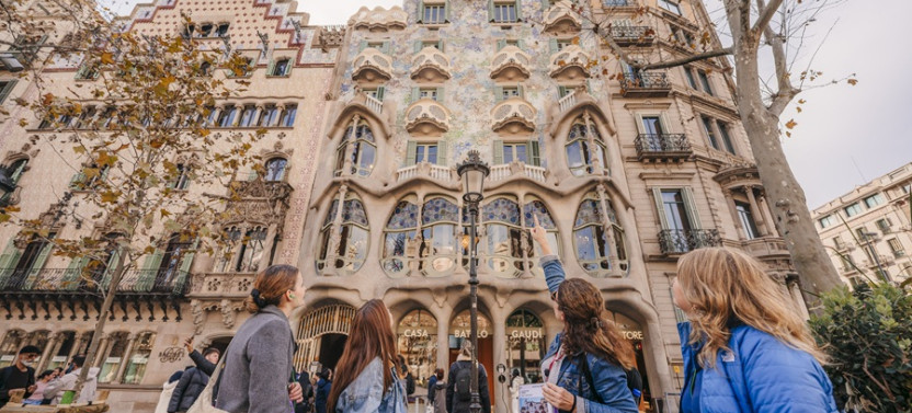Small Group Gaudí Highlights & Paella Cooking Class, photo 4 of 4