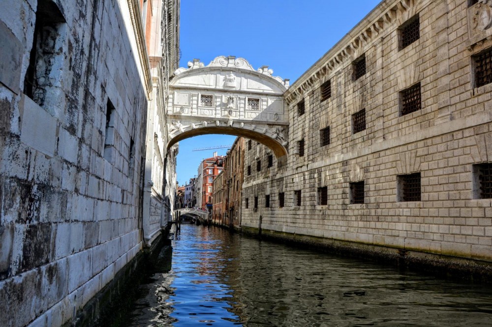 Venice in a Day: St. Mark’s, Doge’s, Gondola & Islands