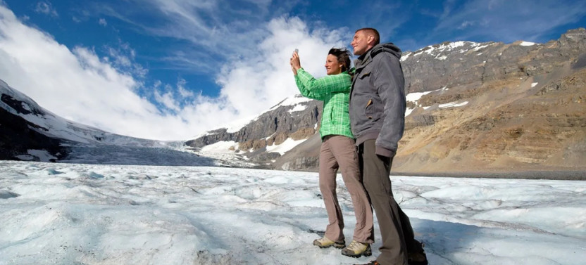Lake Louise to Jasper: One Way Sightseeing Tour