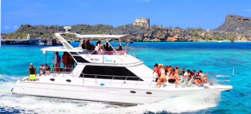 Half Day Private Yacht Cruise & Snorkel With Paranda