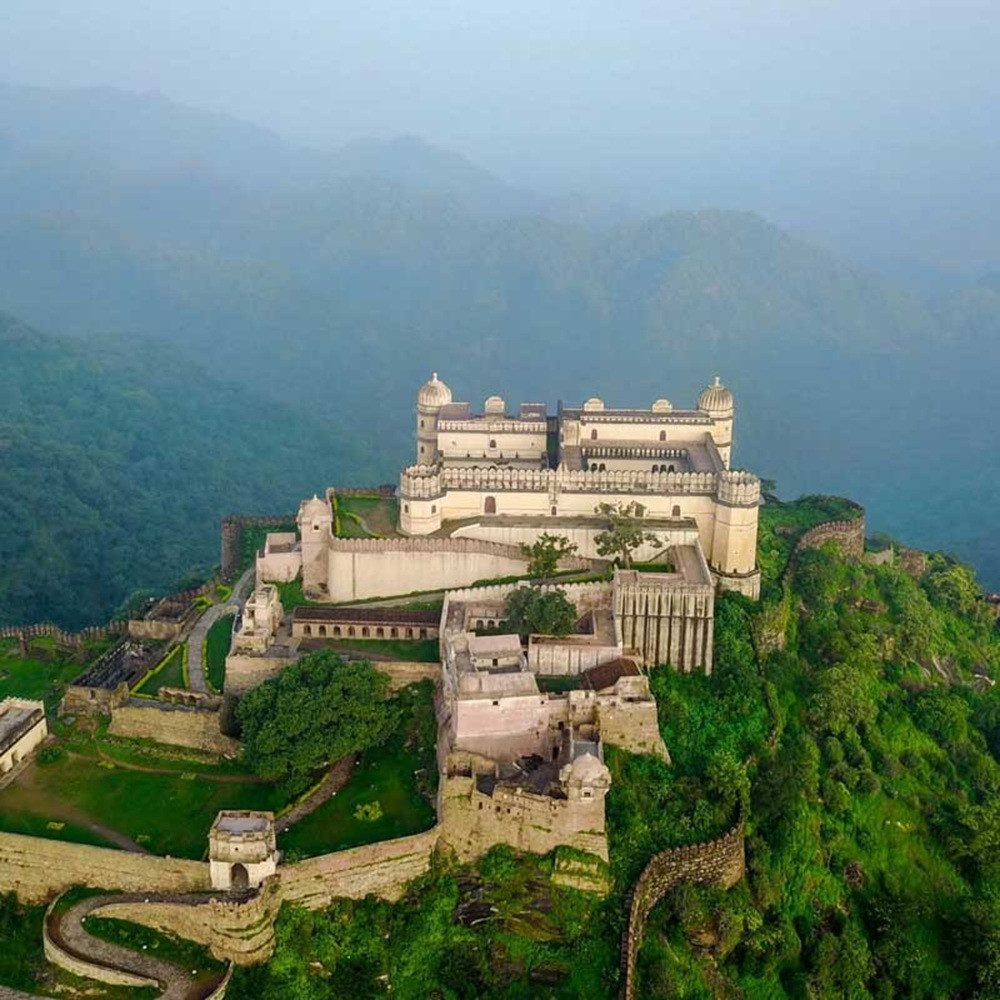 Private Udaipur Day Trip to Kumbhalgarh Fort and Ranakpur Jain Temples