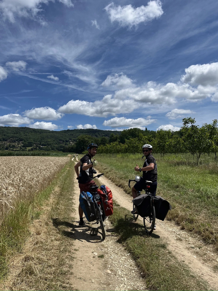 9 Day Cycle Tour: Dordogne & West Coast Adventure