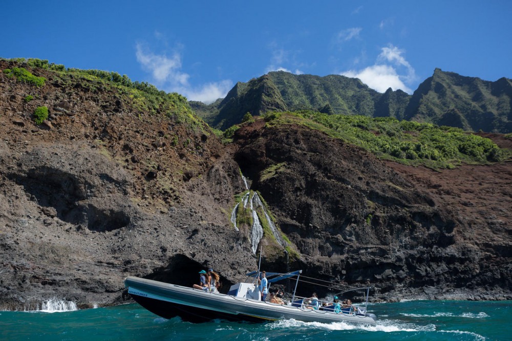 Napali Exploration & Snorkel Boat Tour Hanalei Project Expedition